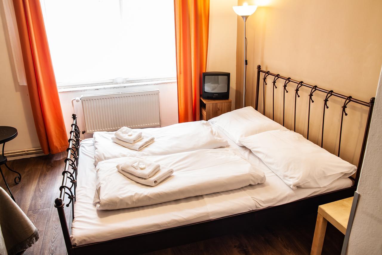 Hotel Sunflower Prag Eksteriør billede