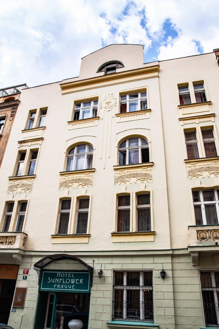 Hotel Sunflower Prag Eksteriør billede