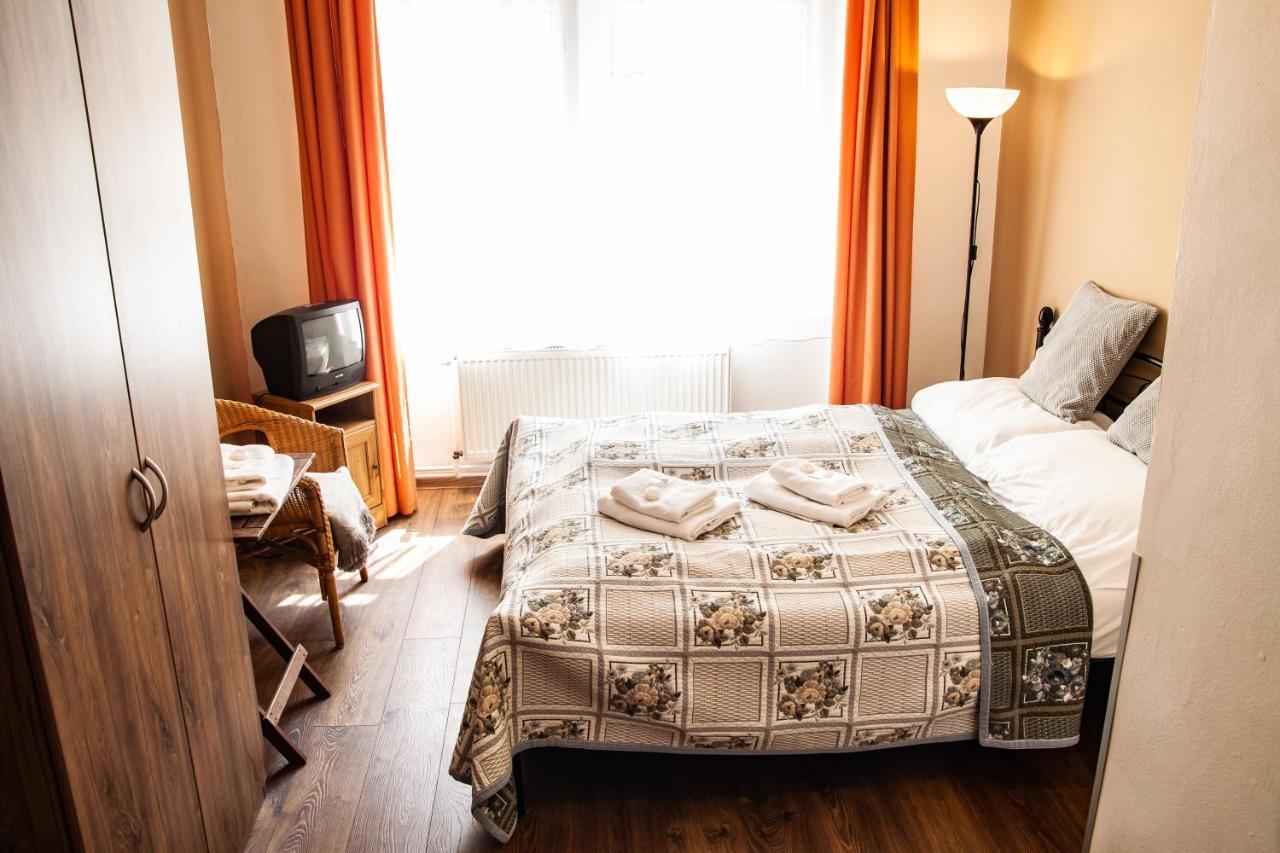 Hotel Sunflower Prag Eksteriør billede